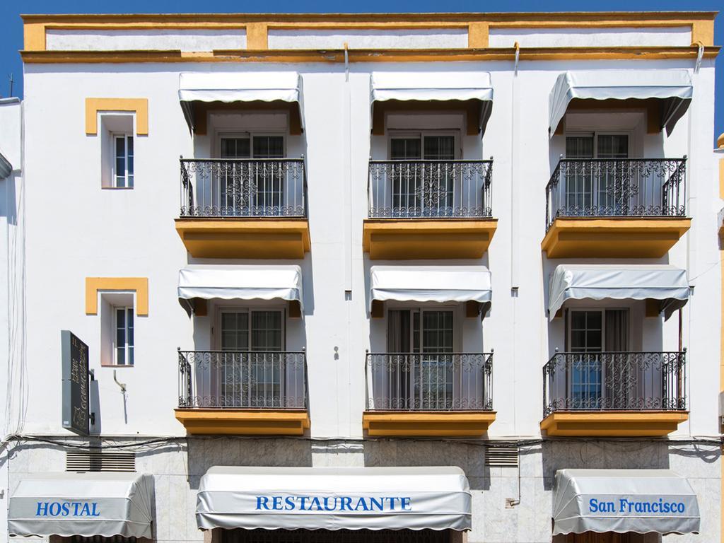 Hostal San Francisco Гранха-де-Торреэрмоса Экстерьер фото