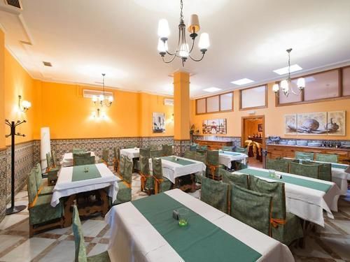 Hostal San Francisco Гранха-де-Торреэрмоса Экстерьер фото